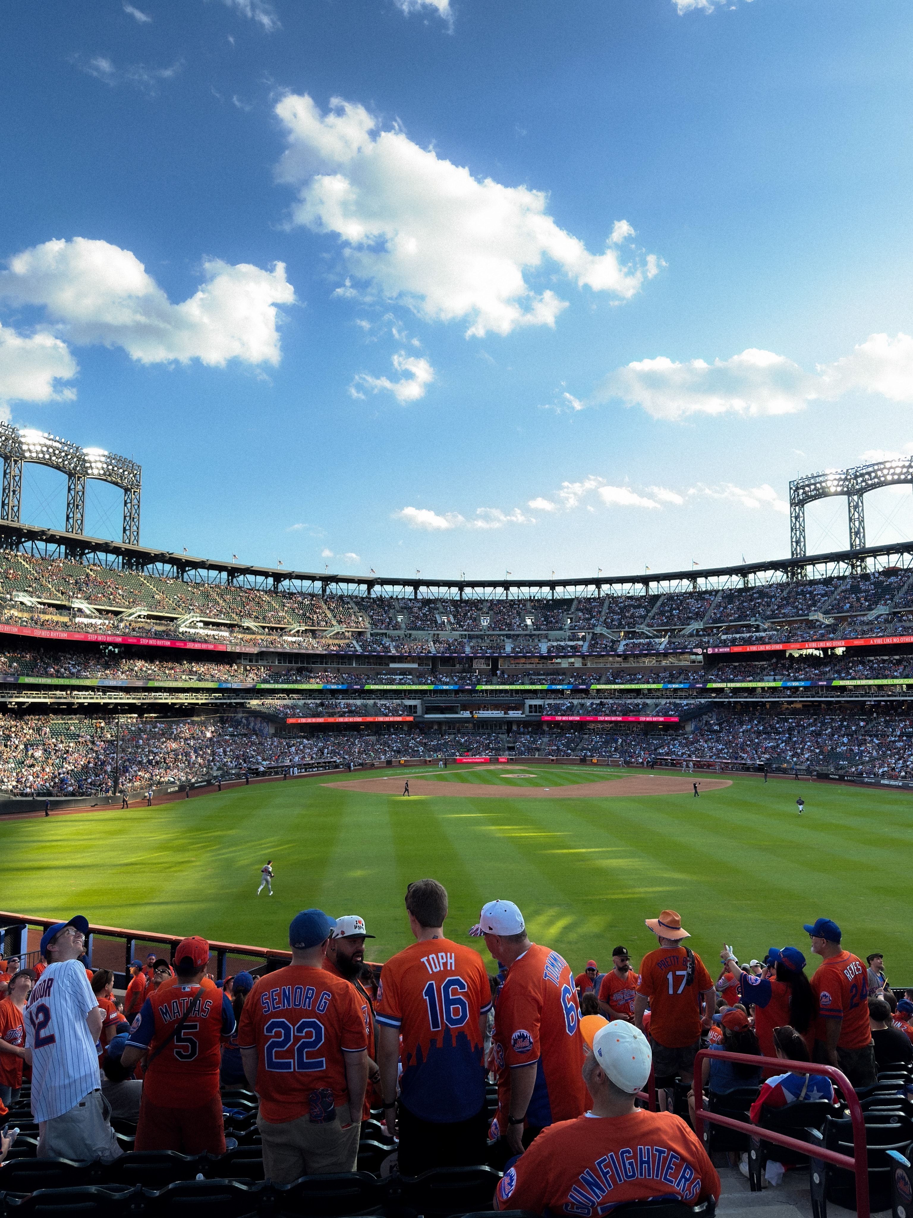 Perfect baseball weather at Citi Field.